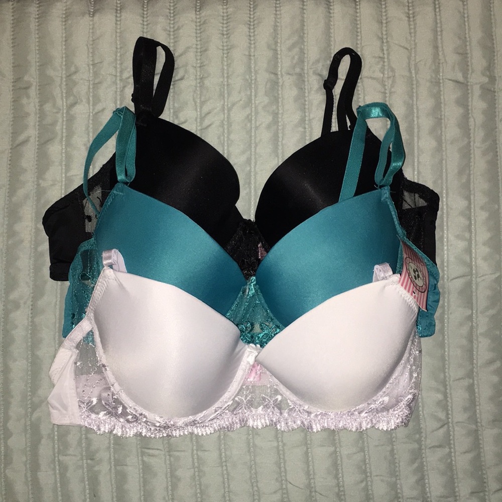 3/$15 NWT Bra lot